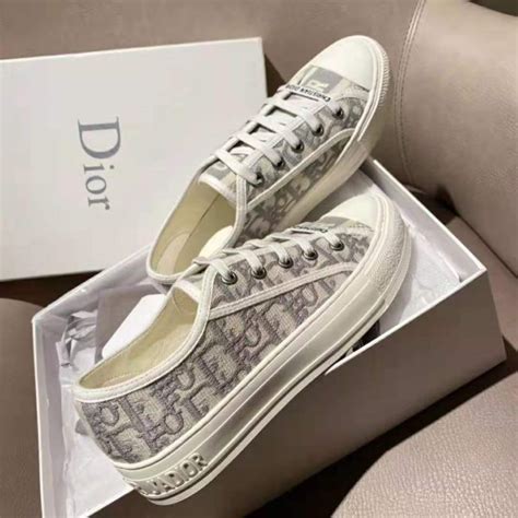 dior schuhe damen fake|Dior shoes are real.